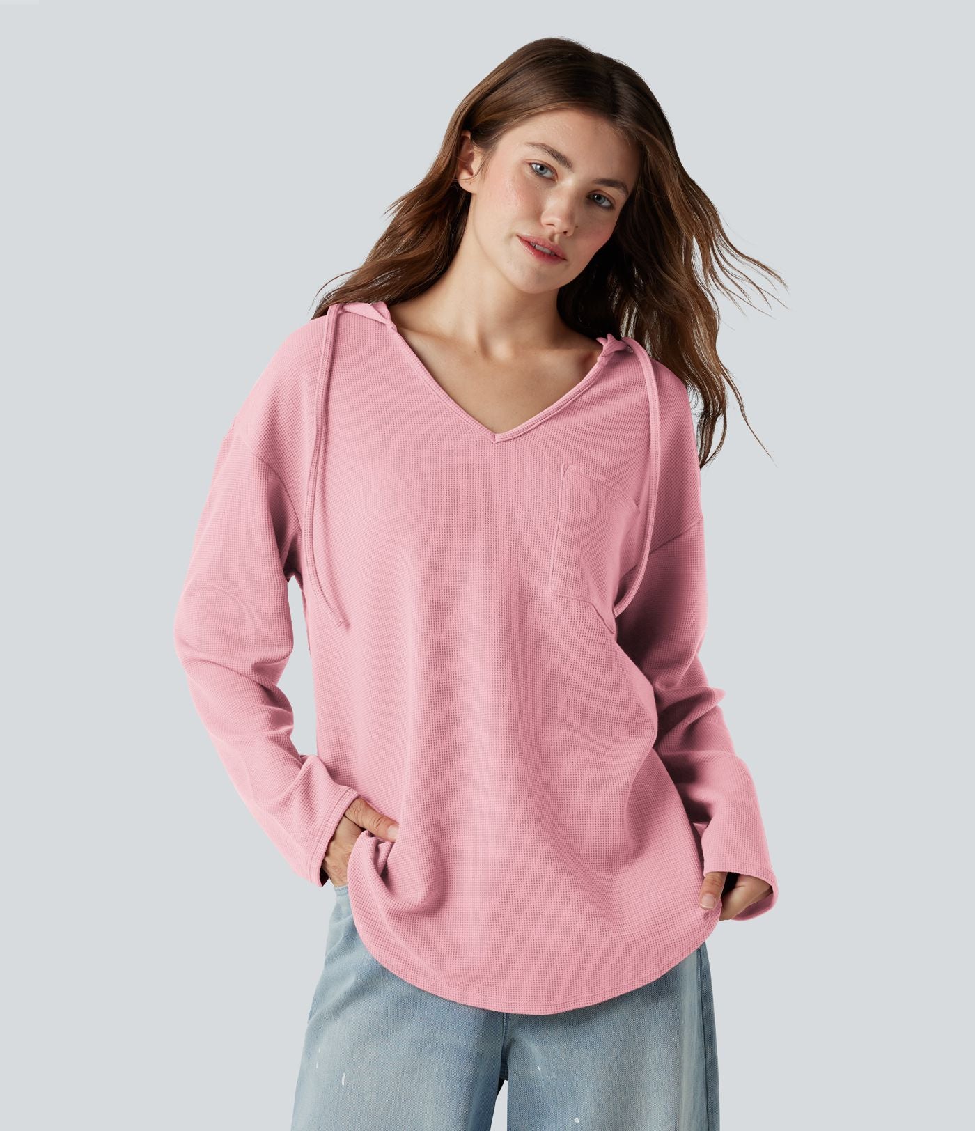 Sweat-shirt à capuche gaufré cordon de serrage manches longues ourlet arrondi avec poche