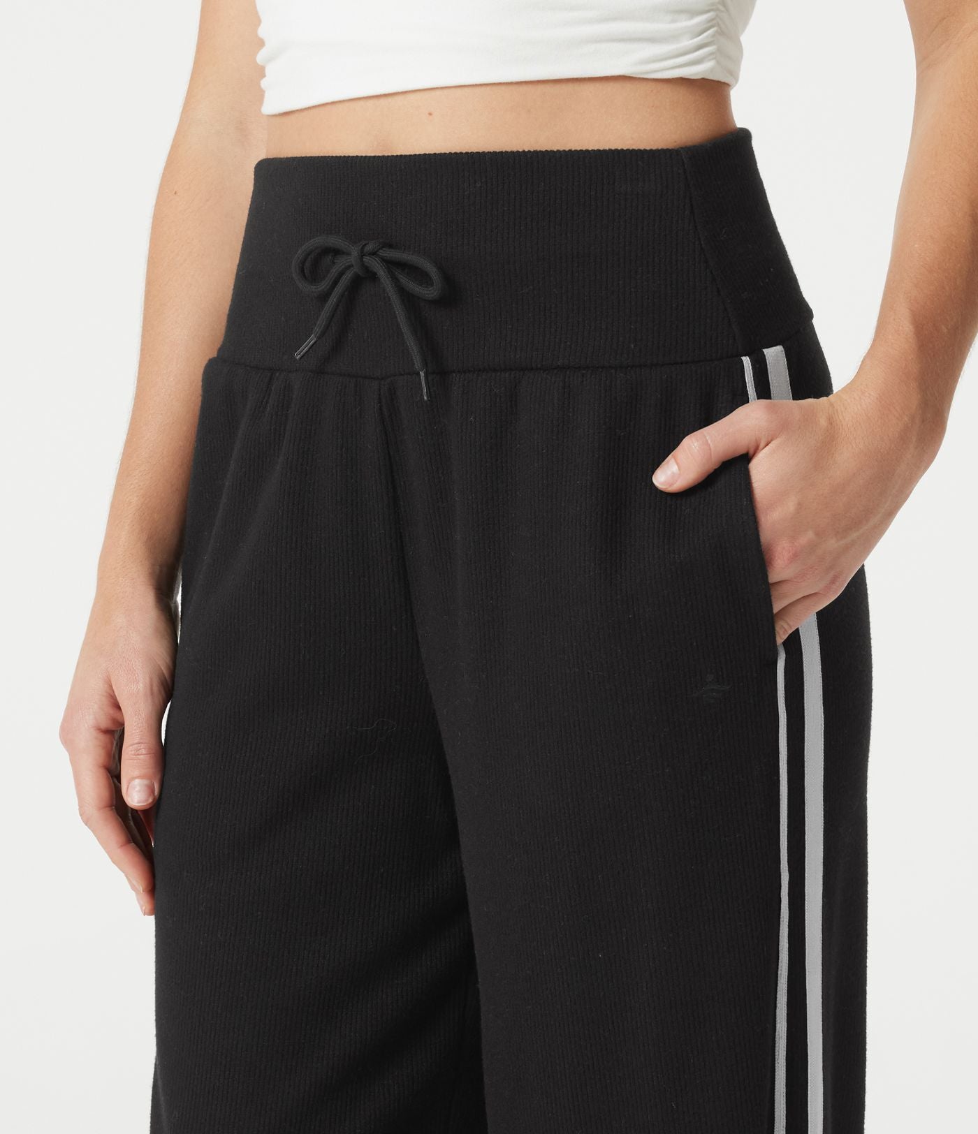 Pantalon baggy côtelé taille haute gainant avec cordon ajustable, bandes latérales et poches