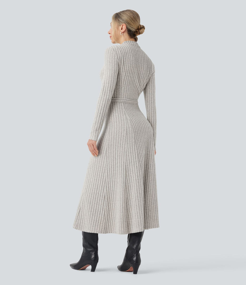 Robe longue côtelée col montant ceinturée manches longues