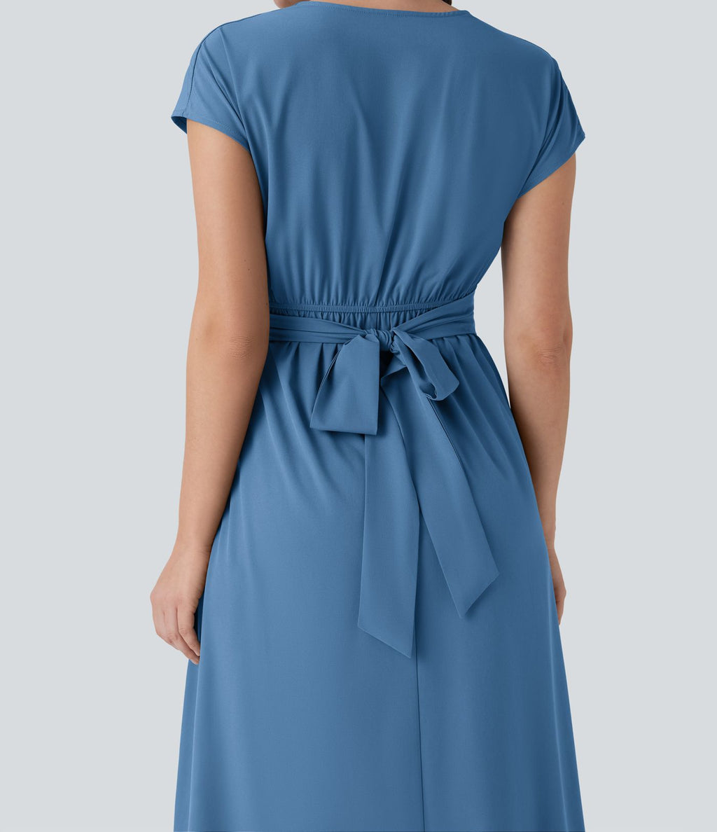 Robe midi Breezeful™ col V manches courtes à liens dans le dos séchage rapide avec poches latérales