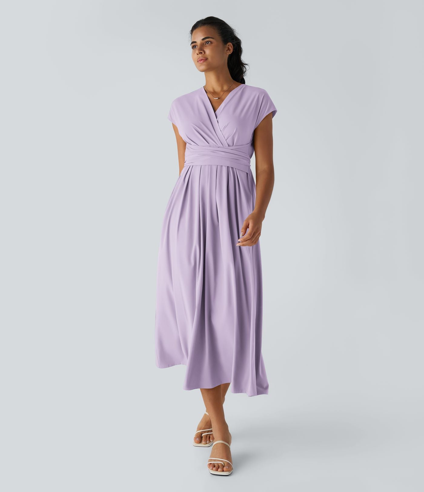 Breezeful™ Robe Mi-Longue Col en V Manches Courtes Poche Latérale Nouée au Dos Séchage Rapide