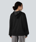 Sweat-shirt à capuche manches longues avec poches