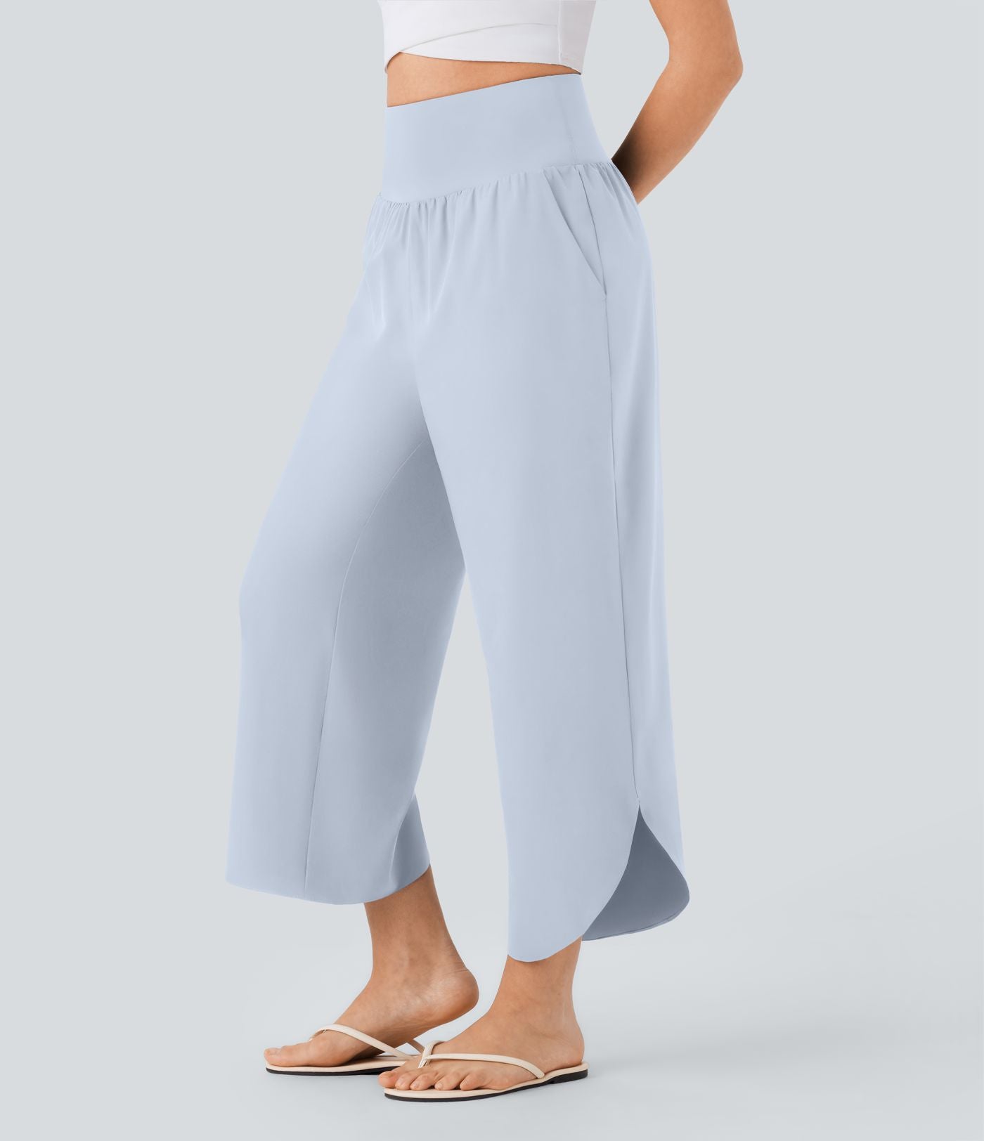 Pantalon fluide resort Breezeful™ à séchage rapide, coupe fendue et effet ventre plat