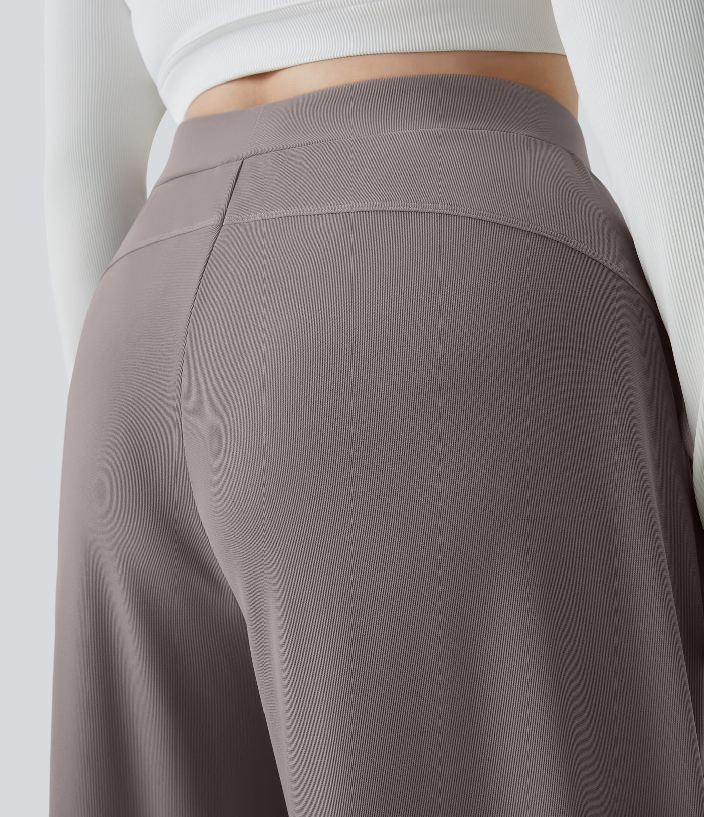 Pantalon de travail grande taille Halara Flex™ à taille haute sculptante et amincissante, poches latérales, jambes larges et tissu micro-gaufré