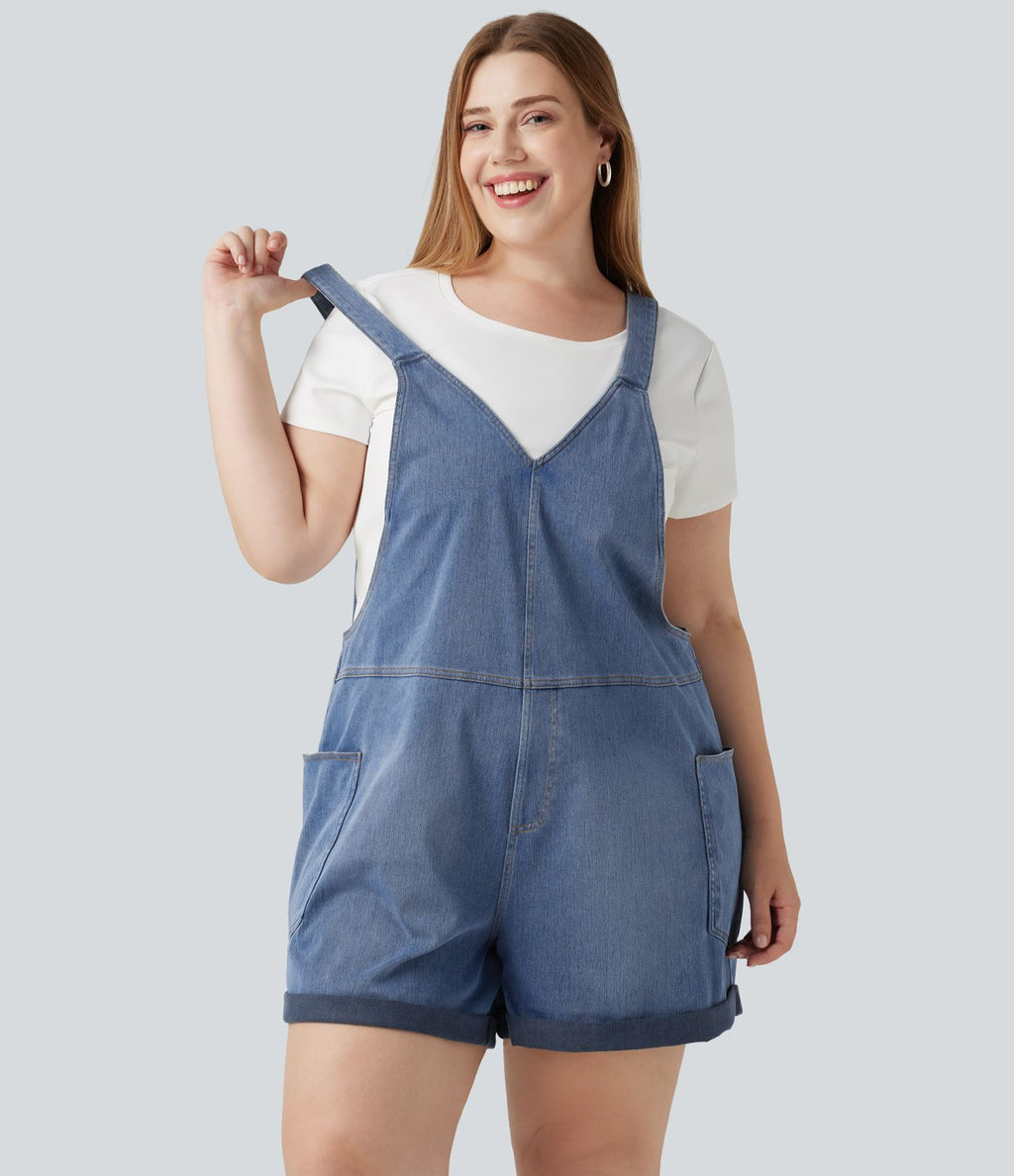 Salopette-short délavée grande taille en Jean Halara Flex™ Denim à col V avec ourlets retroussés et poches