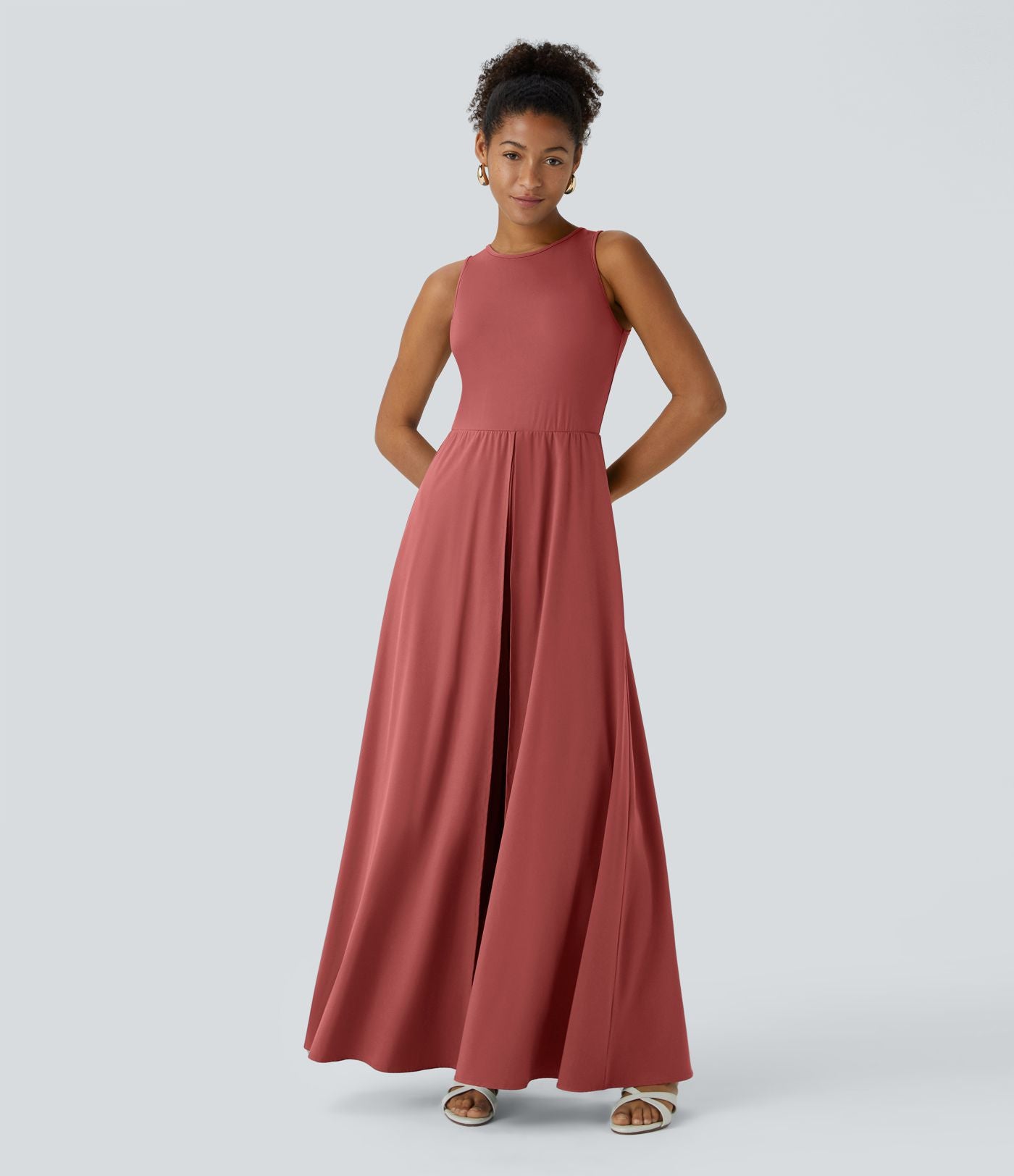 Combinaison Breezeful™ à séchage rapide pour demoiselles d'honneur et invitées de mariage, sans manches, avec fermeture éclair, poches latérales et détails contrastés