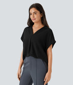 Chemise de travail col V avec ourlet arrondi