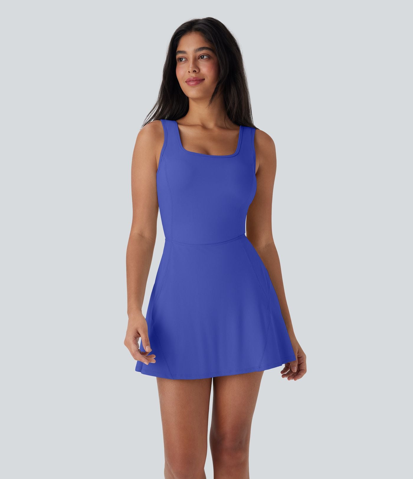 Robe SoftlyZero™ Airy de danse mini 2-en-1 dos nu, col U, bretelles croisées, poches latérales et effet frais InstantCool, accès facile Easy Peasy