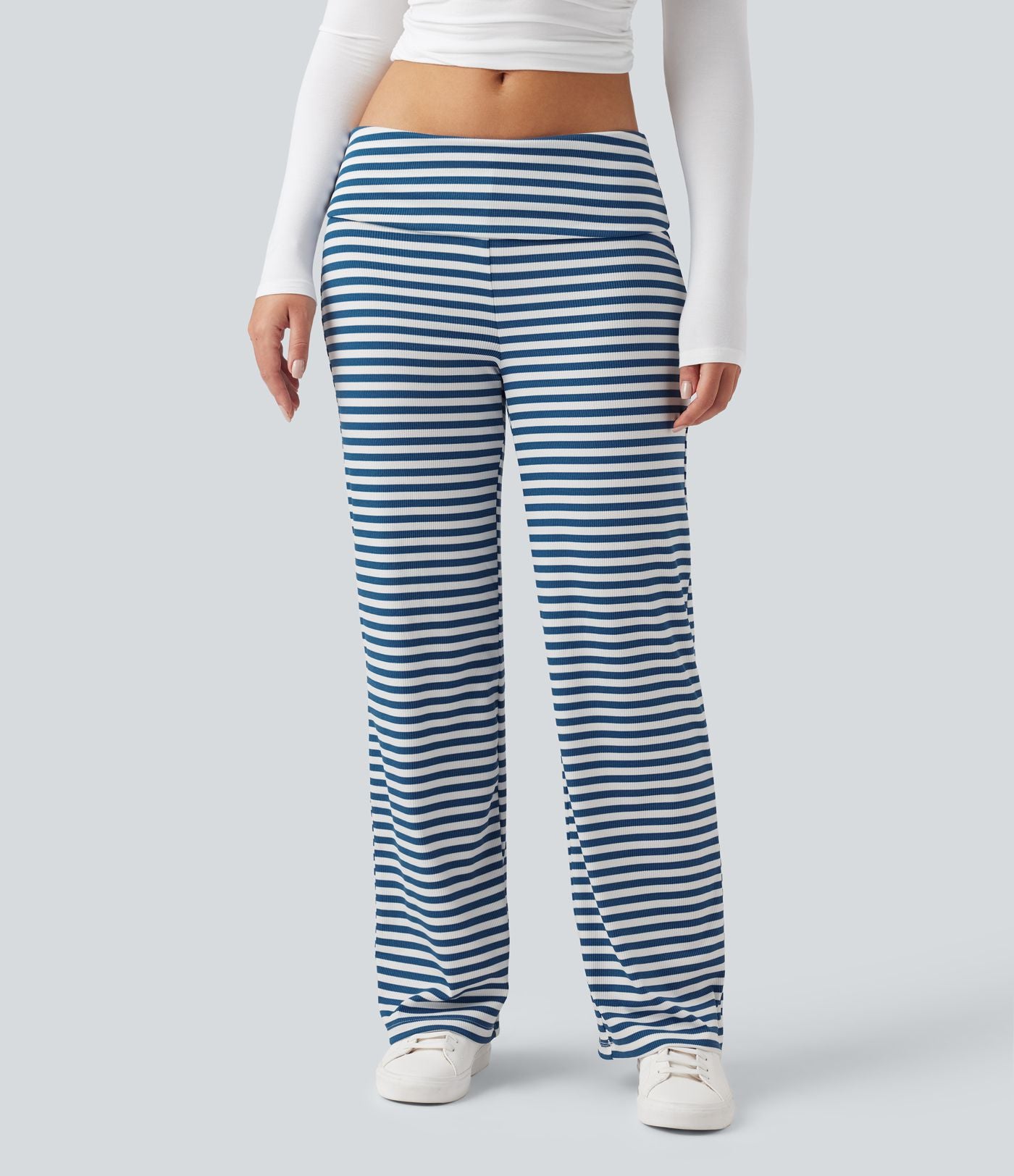 Pantalon évasé rayé taille basse à rabat