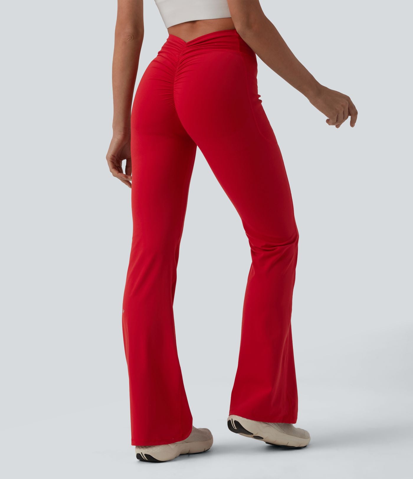 Pantalon de yoga à coupe bootcut gainant galbant taille haute avec effet scrunch et poches Halara UltraSculpt™