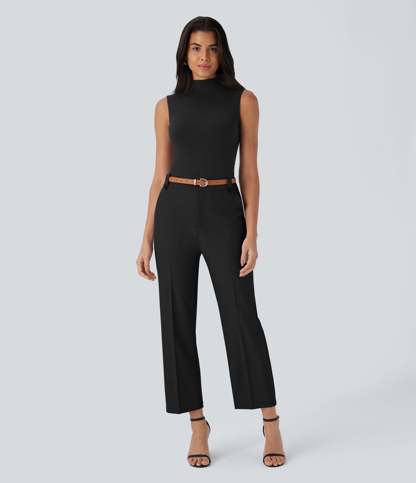 Pantalon de costume taille moyenne longueur cheville jambe droite avec poches latérales