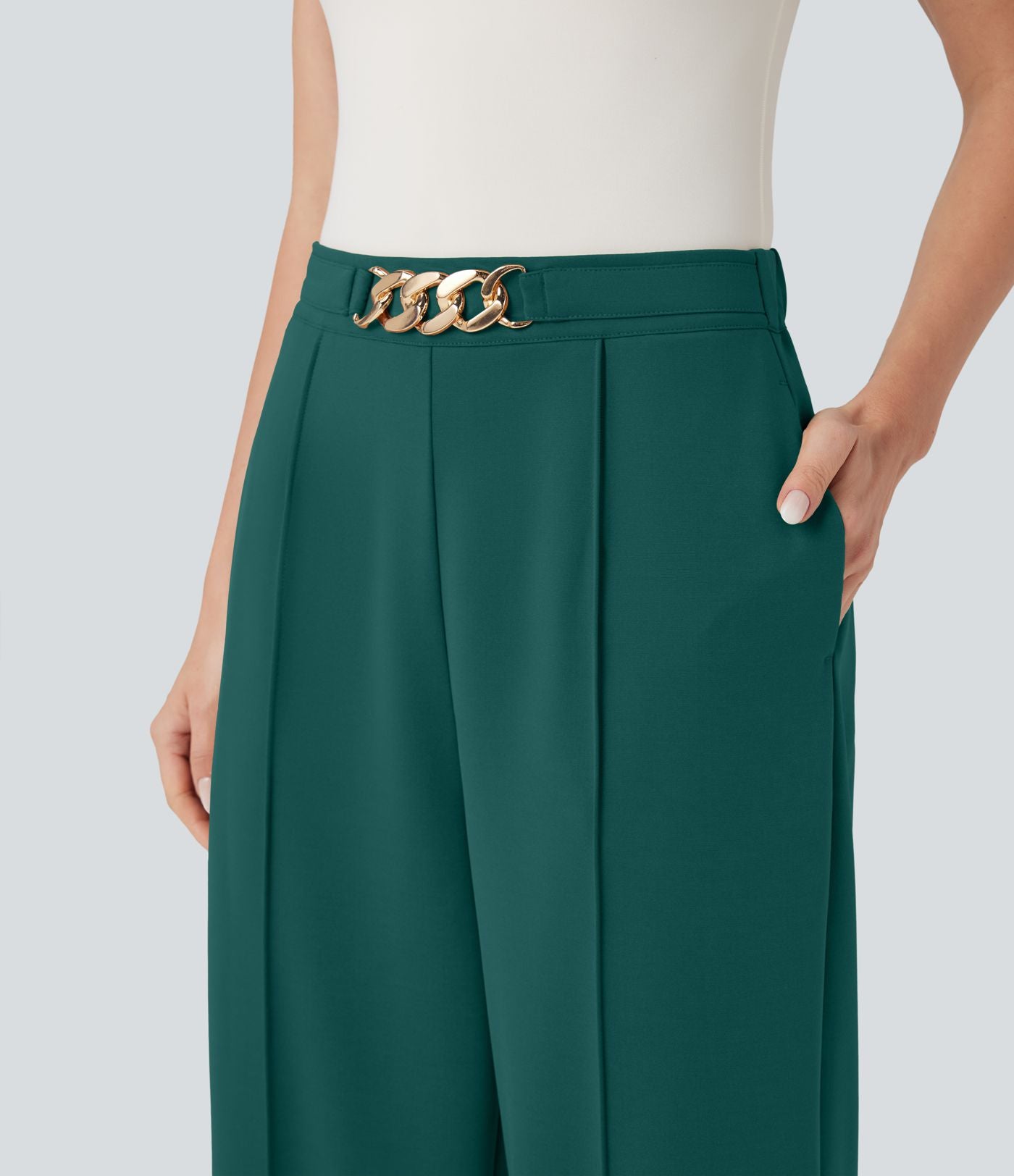 Pantalon de travail coupe droite taille haute avec chaîne métallique avec poches