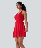Robe-short 2-en-1 mini de danse active avec dos nu, détail torsadé, dentelle et poches-Easy Peasy