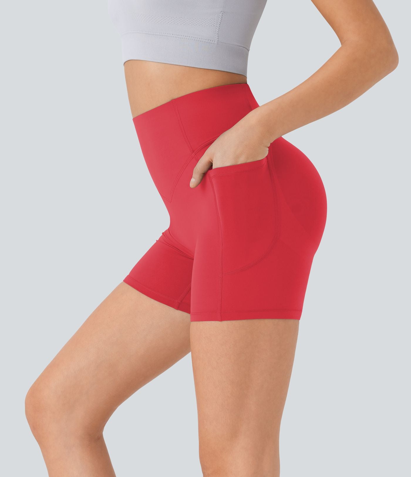 Short cycliste 12,5 cm d'entraînement gainant galbant taille haute avec effet scrunch et poches Halara UltraSculpt™