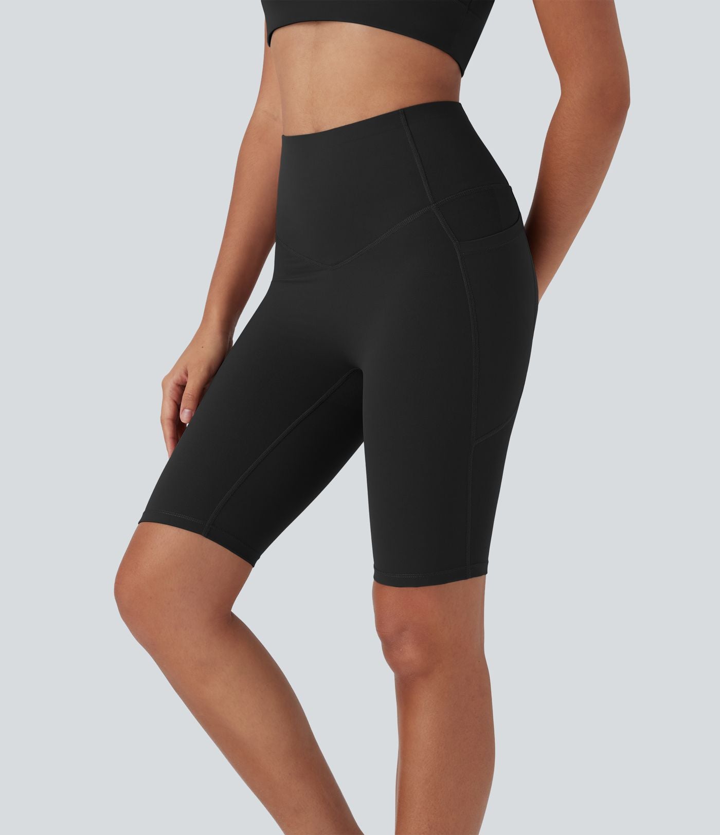 Short cycliste 12,5 cm d'entraînement gainant galbant taille haute avec empiècements résille contrastés et poches Halara UltraSculpt™