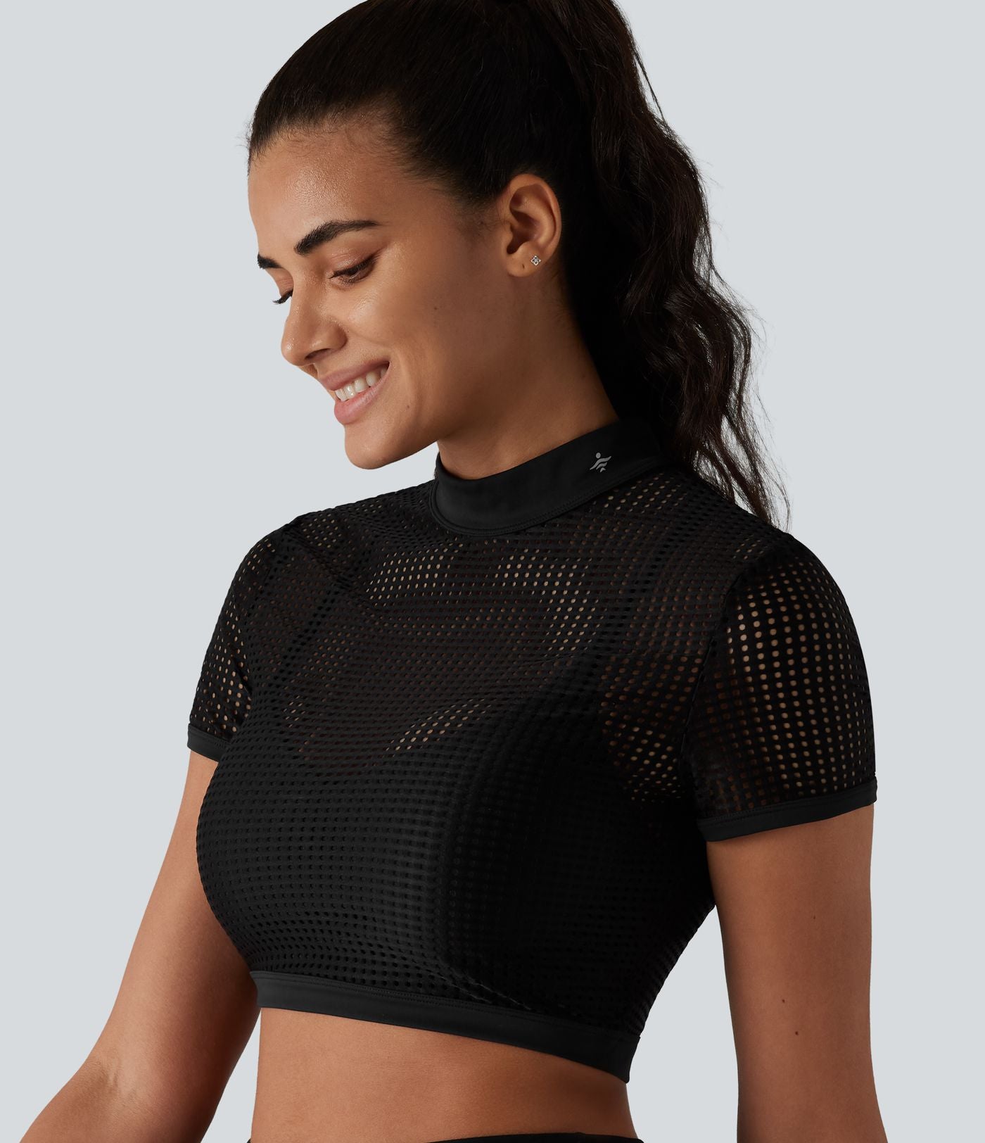 Haut de sport de course court col cheminée manches courtes ajouré - sans brassière de sport incluse