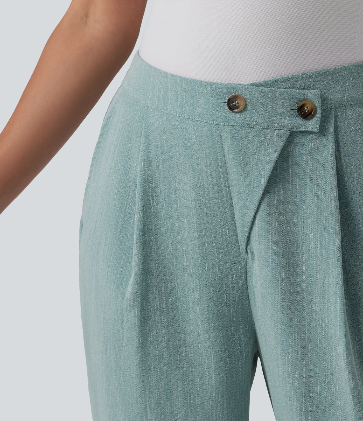 Pantalon tailleur aspect lin fuselé taille haute asymétrique avec poches