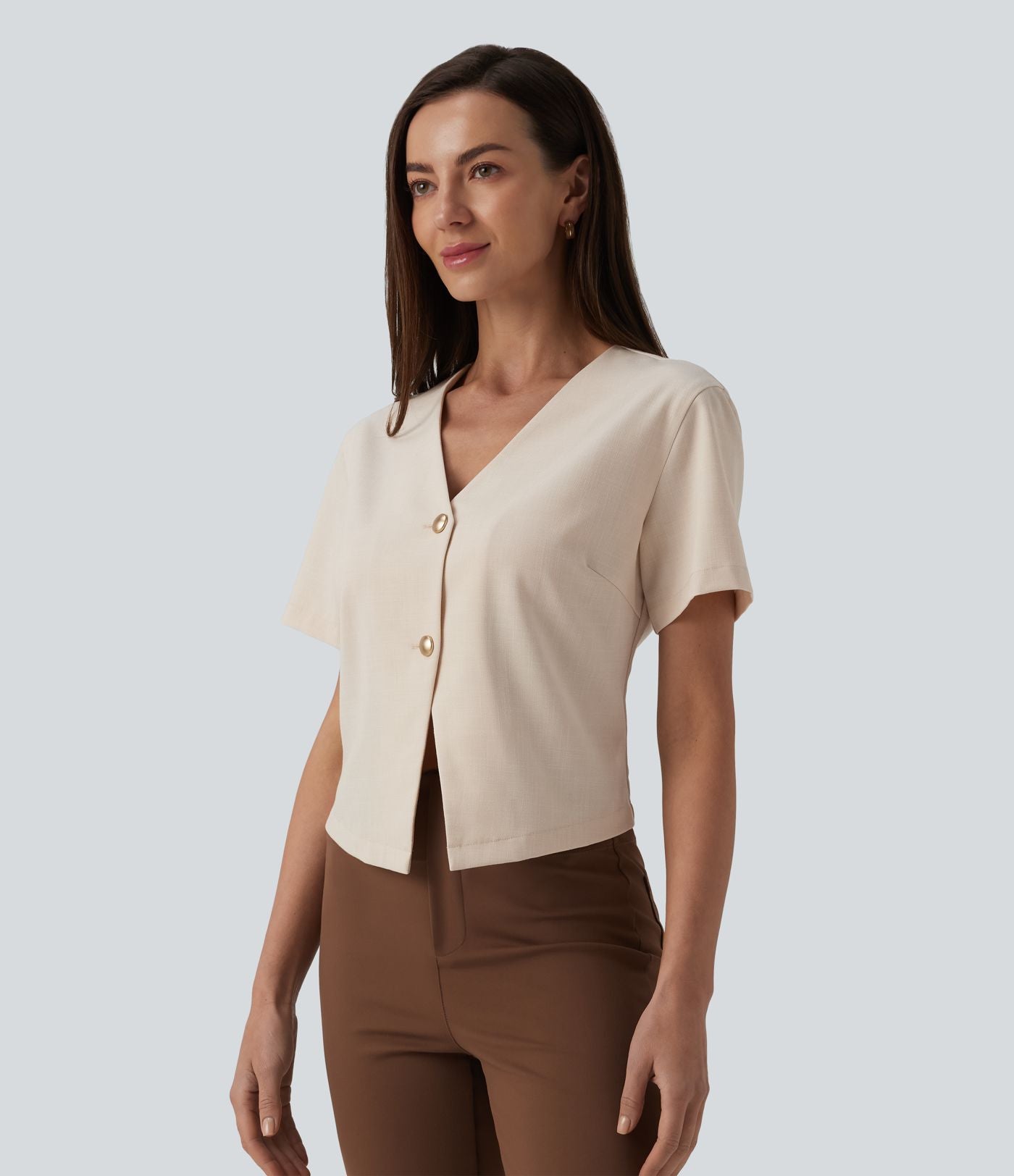 Blouse de travail col V manches courtes aspect lin