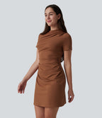 Robe mini décontractée évasée col rond manches courtes