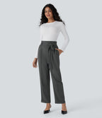 Pantalon Tailleur à taille haute, ceinture, poches latérales et jambes droites