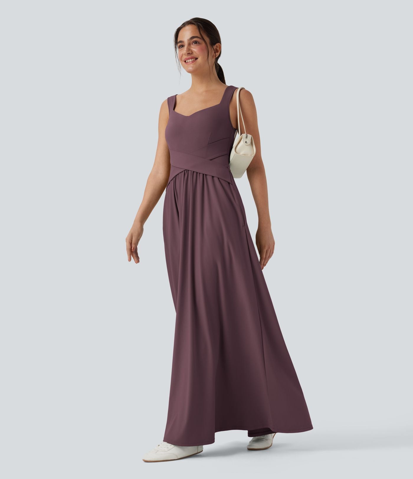 Robe maxi fluide dos nu, avec brassière intégrée et poches