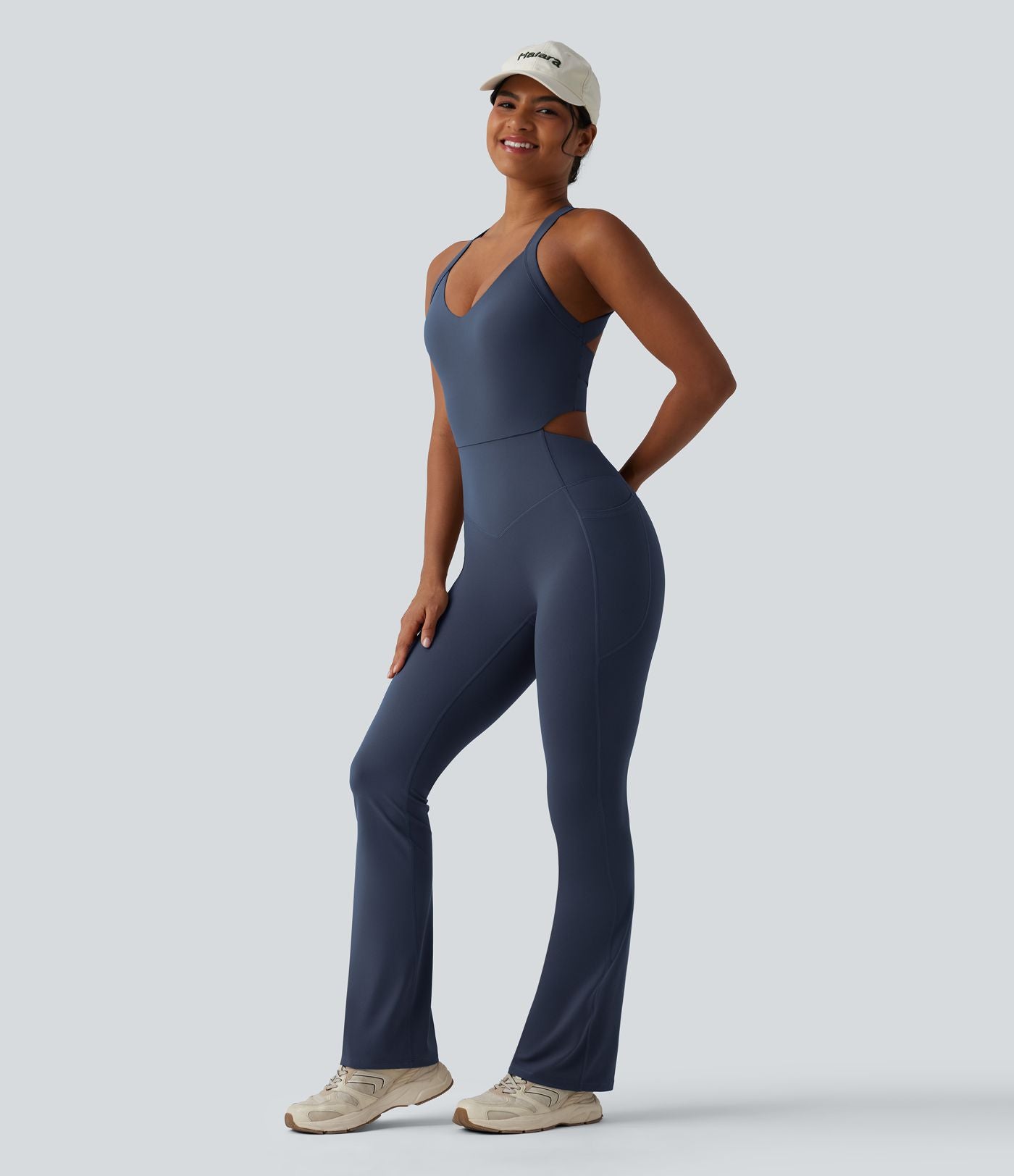 Combinaison bootcut d'entraînement gainante Halara UltraSculpt™ avec poches - Édition Easy Peasy