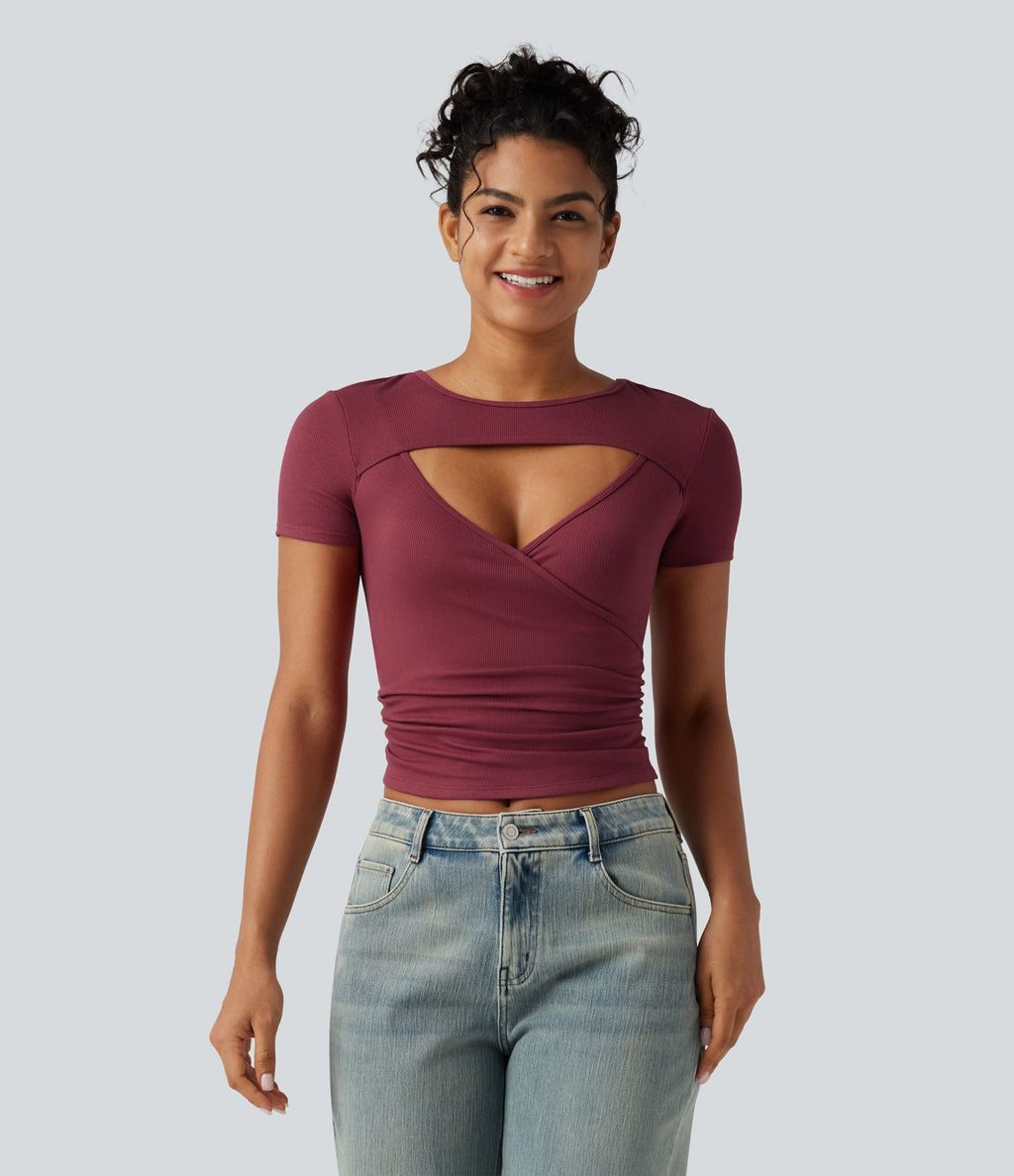 T-shirt côtelé encolure arrondie avec découpe et manches courtes