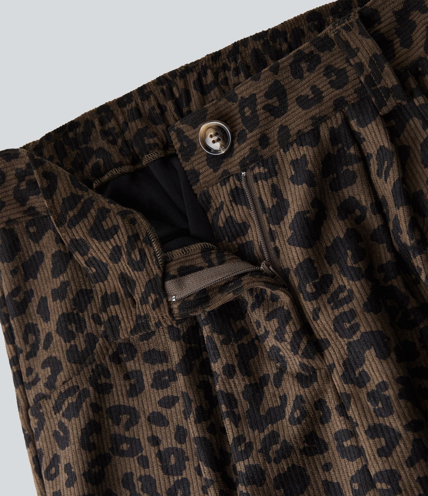 Pantalon velours côtelé imprimé léopard coupe droite taille mi-haute avec poches