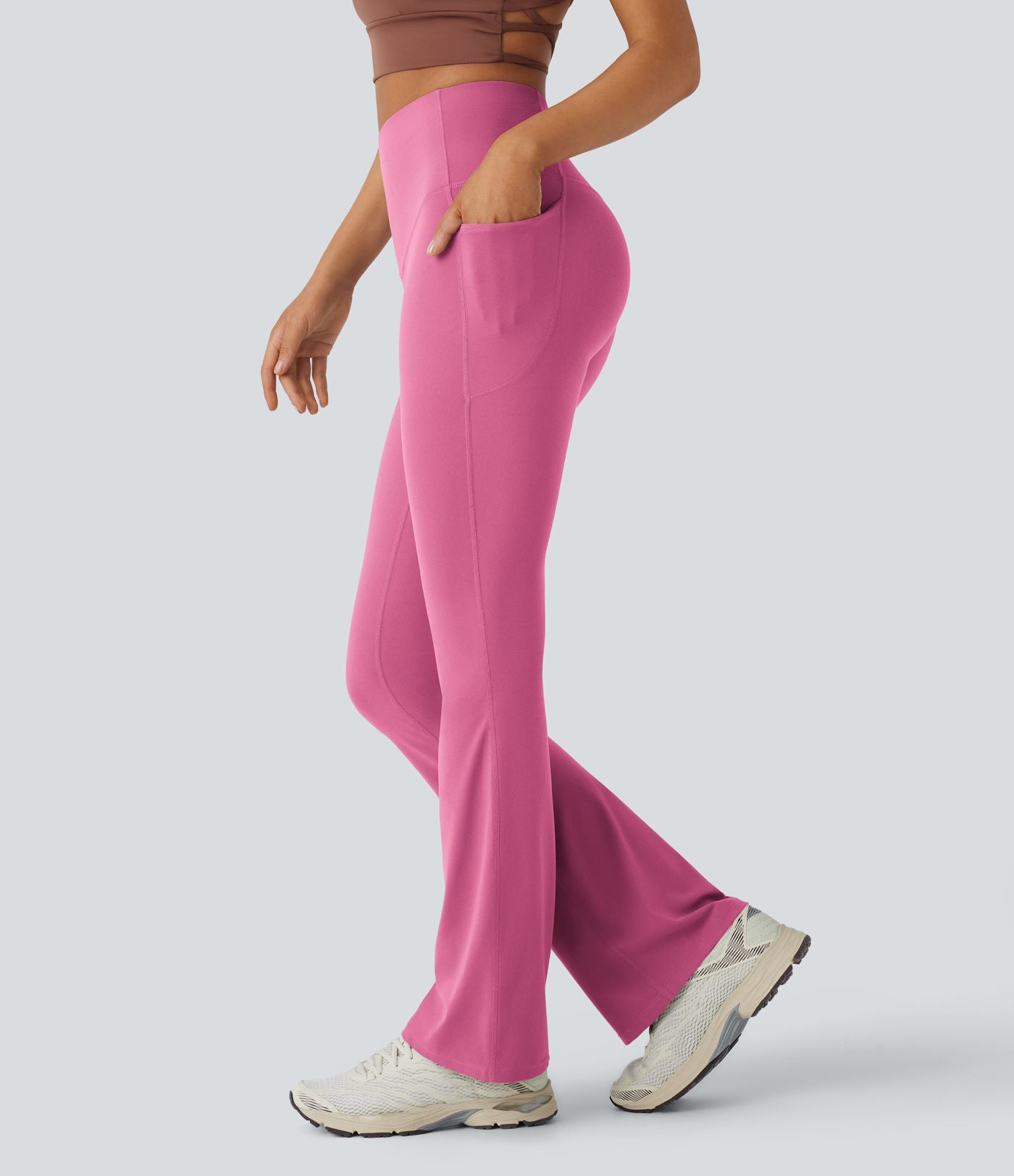 Pantalon de yoga à coupe bootcut gainant taille haute avec poches Halara UltraSculpt™