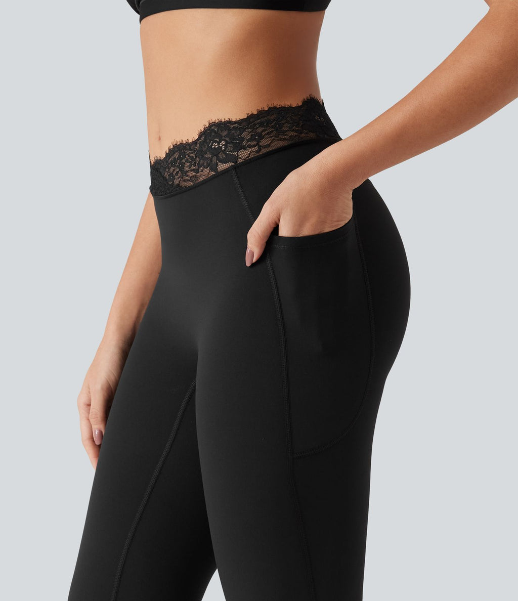Legging de yoga flare Halara UltraSculpt™ longueur mollet avec dentelle contrastée et poches