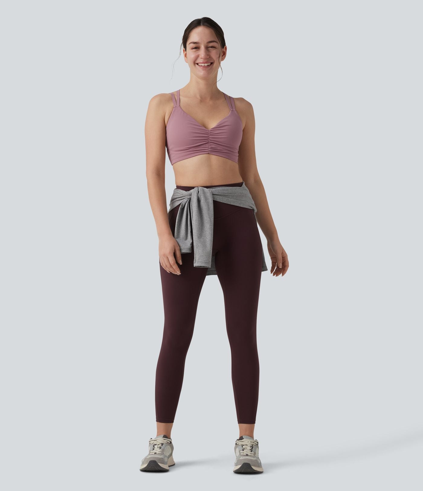 Brassière de sport yoga maintien léger dos croisé ouvert bretelles réglables froncée avec brassière intégrée, à effet frais InstantCool et séchage rapide, protection solaire UPF50+