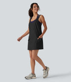 Robe active de randonnée mini cargo à encolure U, bretelles ajustables et poches