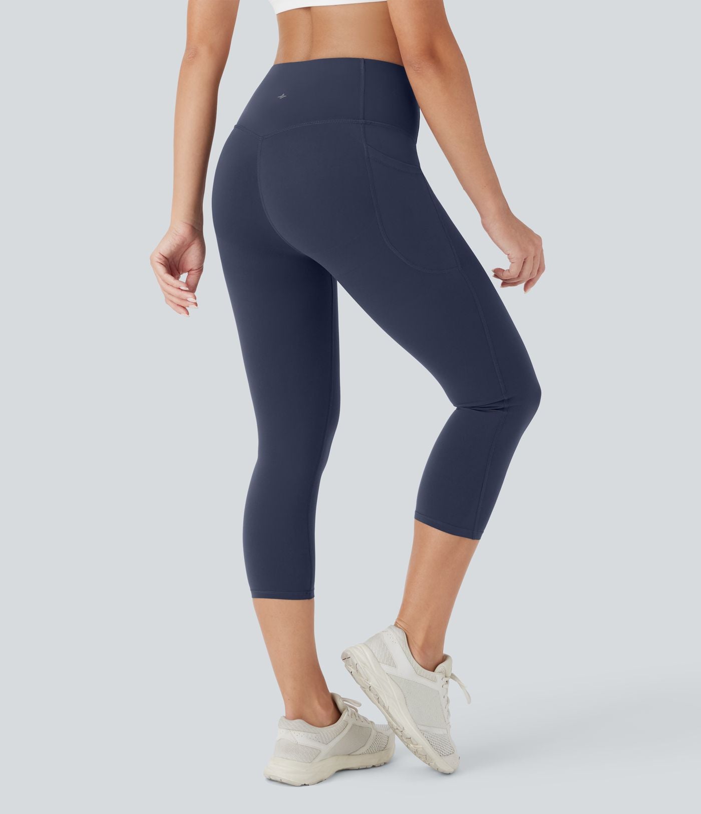 Legging corsaire d'entraînement gainant galbant taille haute avec poches Halara UltraSculpt™
