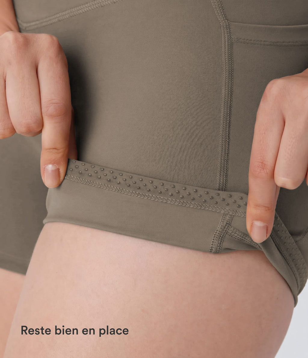 Short cycliste d'entraînement gainant taille haute UltraSculpt™ SoCinched à poches latérales 12,5 cm