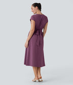 Robe midi Breezeful™ col V manches courtes à liens dans le dos séchage rapide avec poches latérales