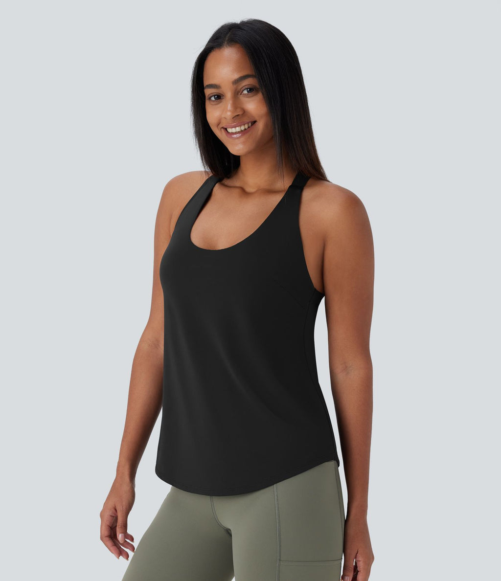 Débardeur yoga dos nu col U avec bretelles croisées, ourlet arrondi et effet frais InstantCool, protection solaire UPF50+