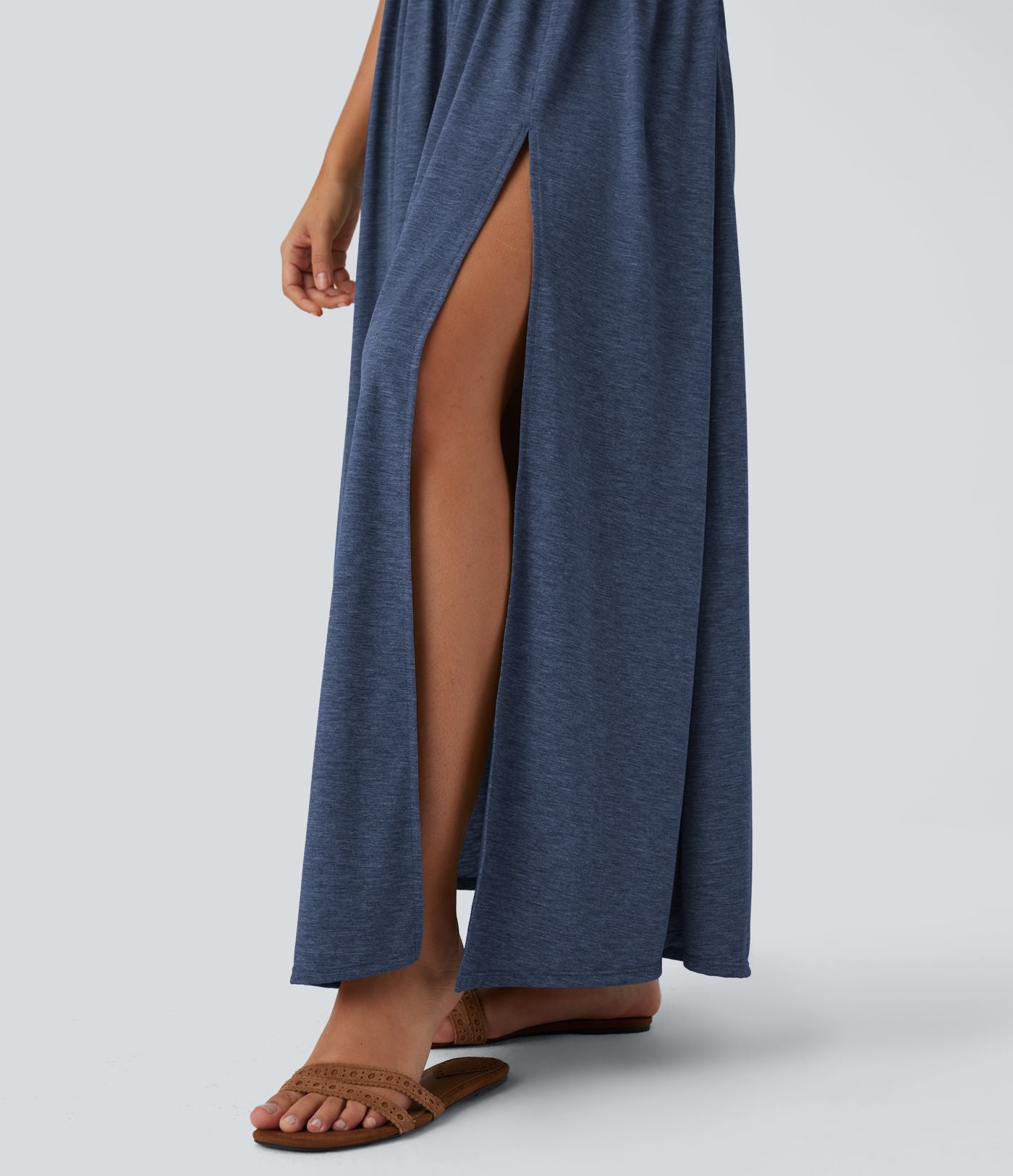 Robe longue fluide fendue avec poches latérales, dos nu et effet torsadé