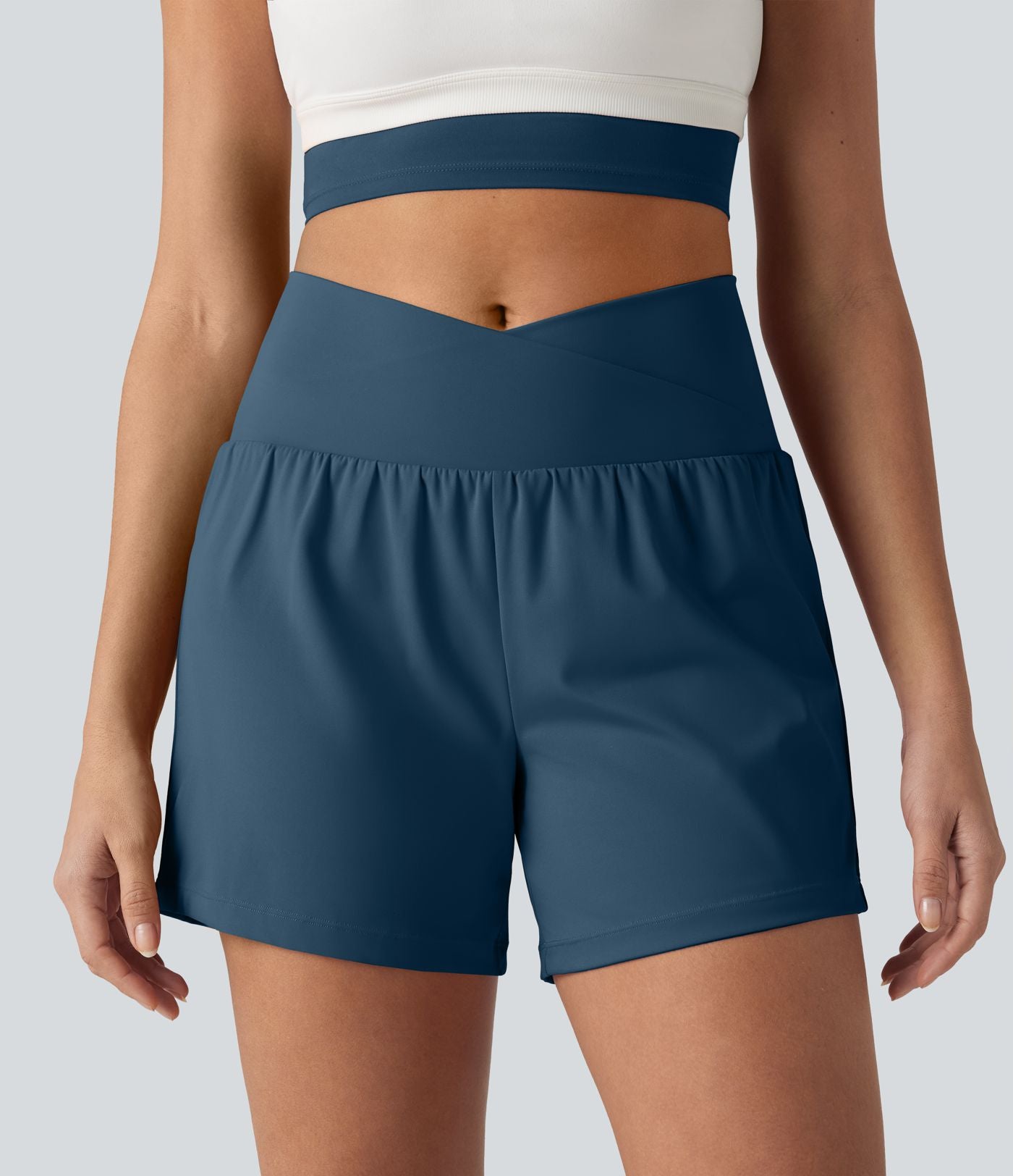 Short de yoga SoftlyZero™ Airy croisé taille haute 2-en-1 effet frais InstantCool 12,5 cm avec poches