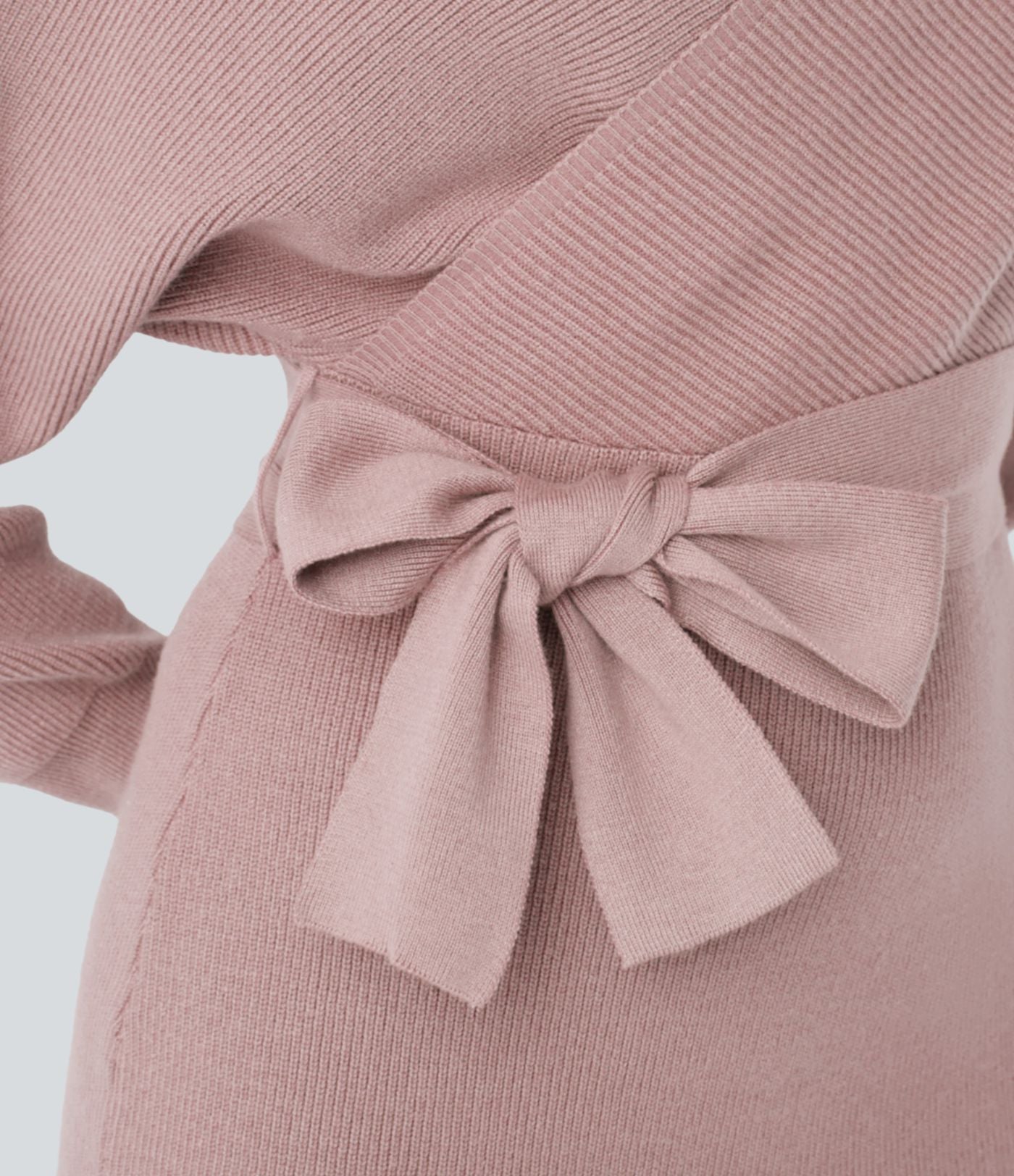 Robe-pull courte décontractée à col V croisé, manches chauve-souris longues et ceinture