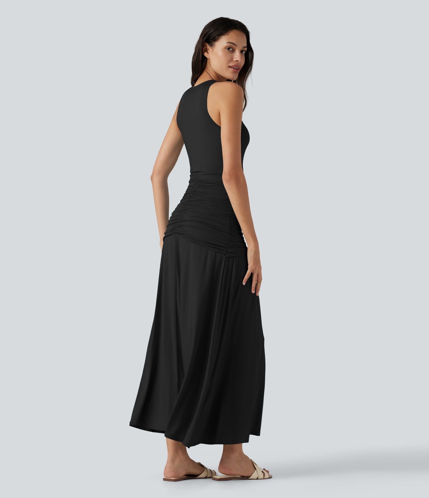 Robe maxi casual fluide sans manches col rond avec fronces et taille croisée