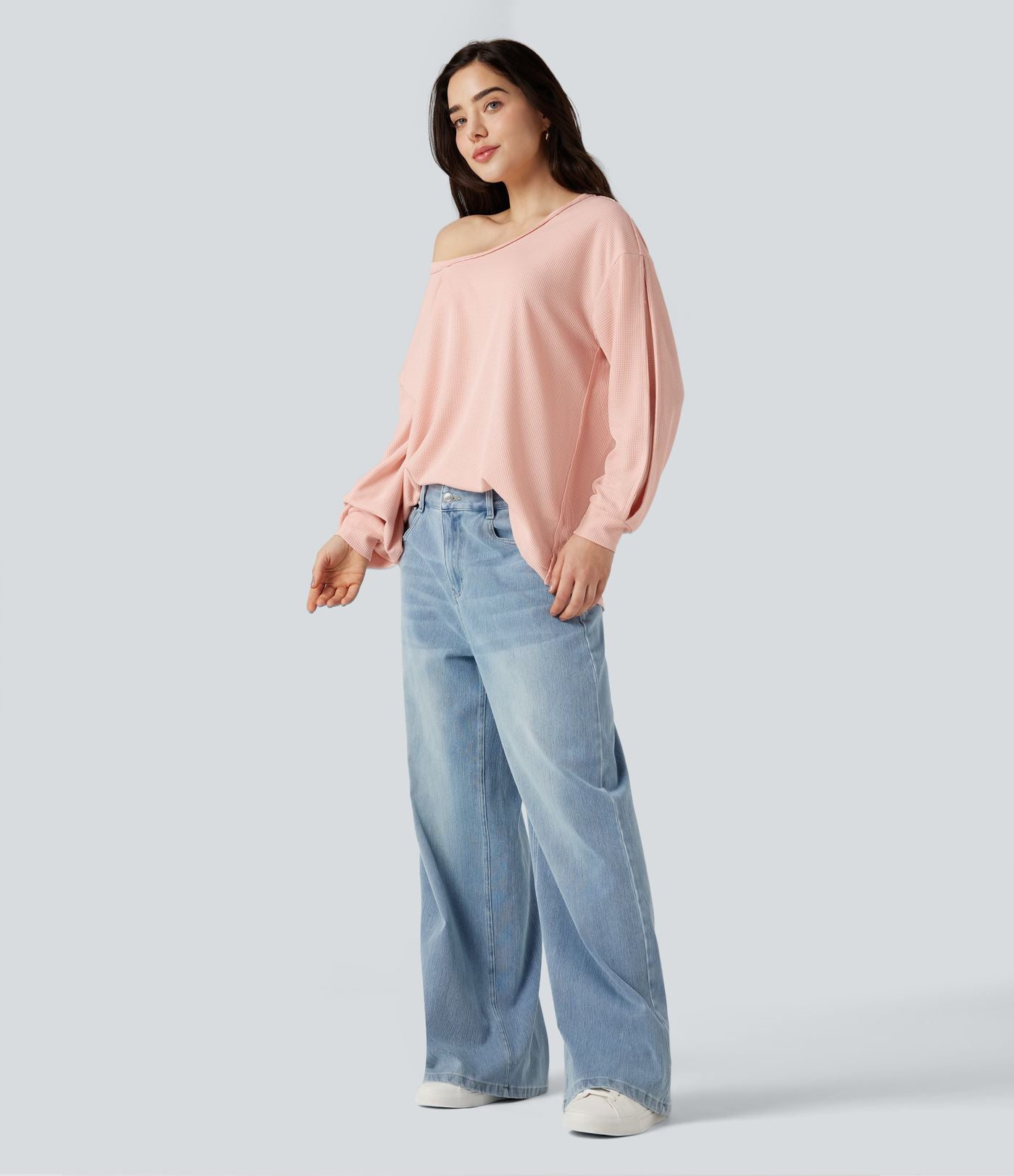 Sweat-shirt gaufré col échancré manches longues