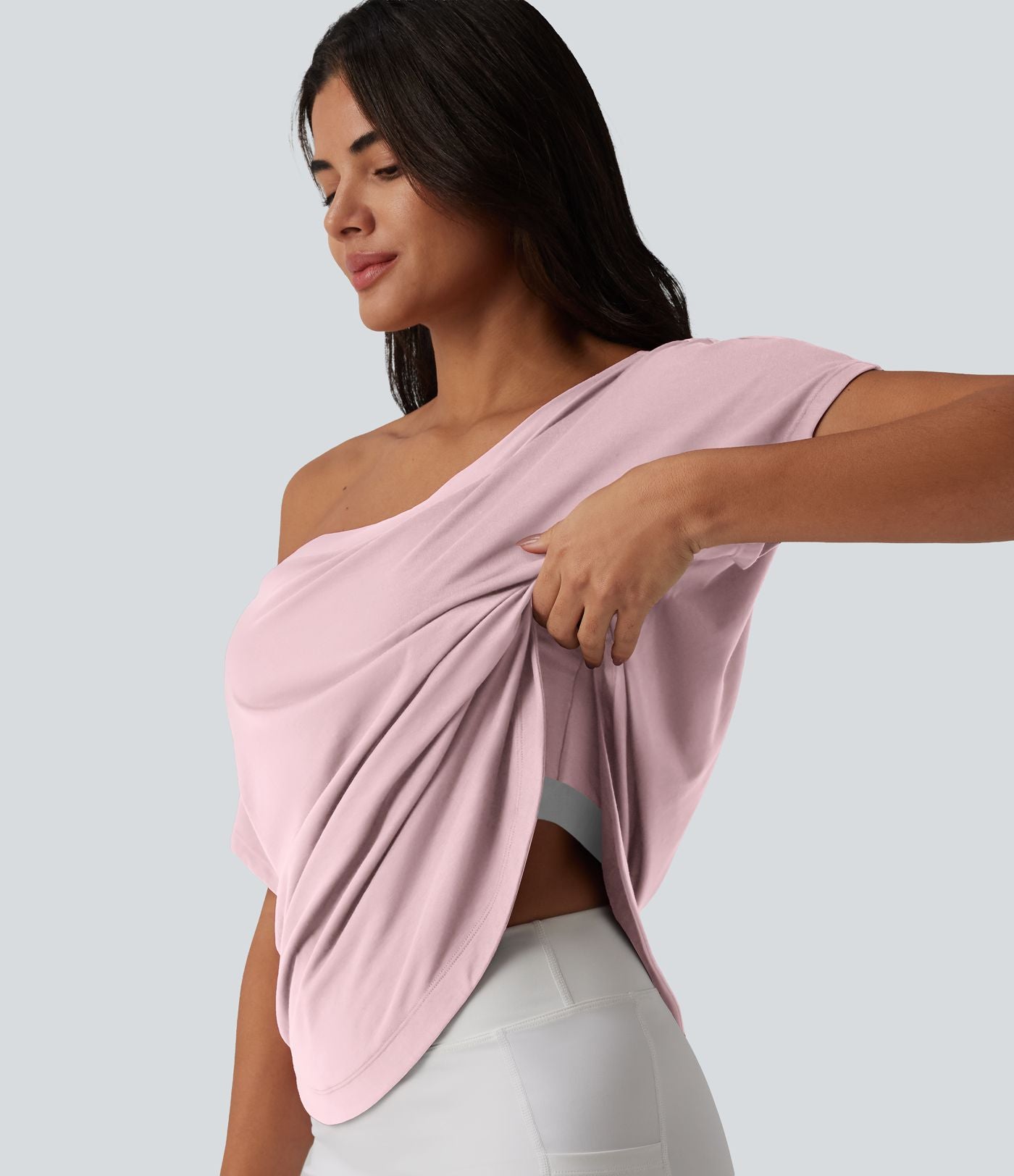 Top de sport yoga asymétrique à épaule dénudée manches courtes ourlet arrondi et coupe asymétrique à séchage rapide – Soutien-gorge intégré
