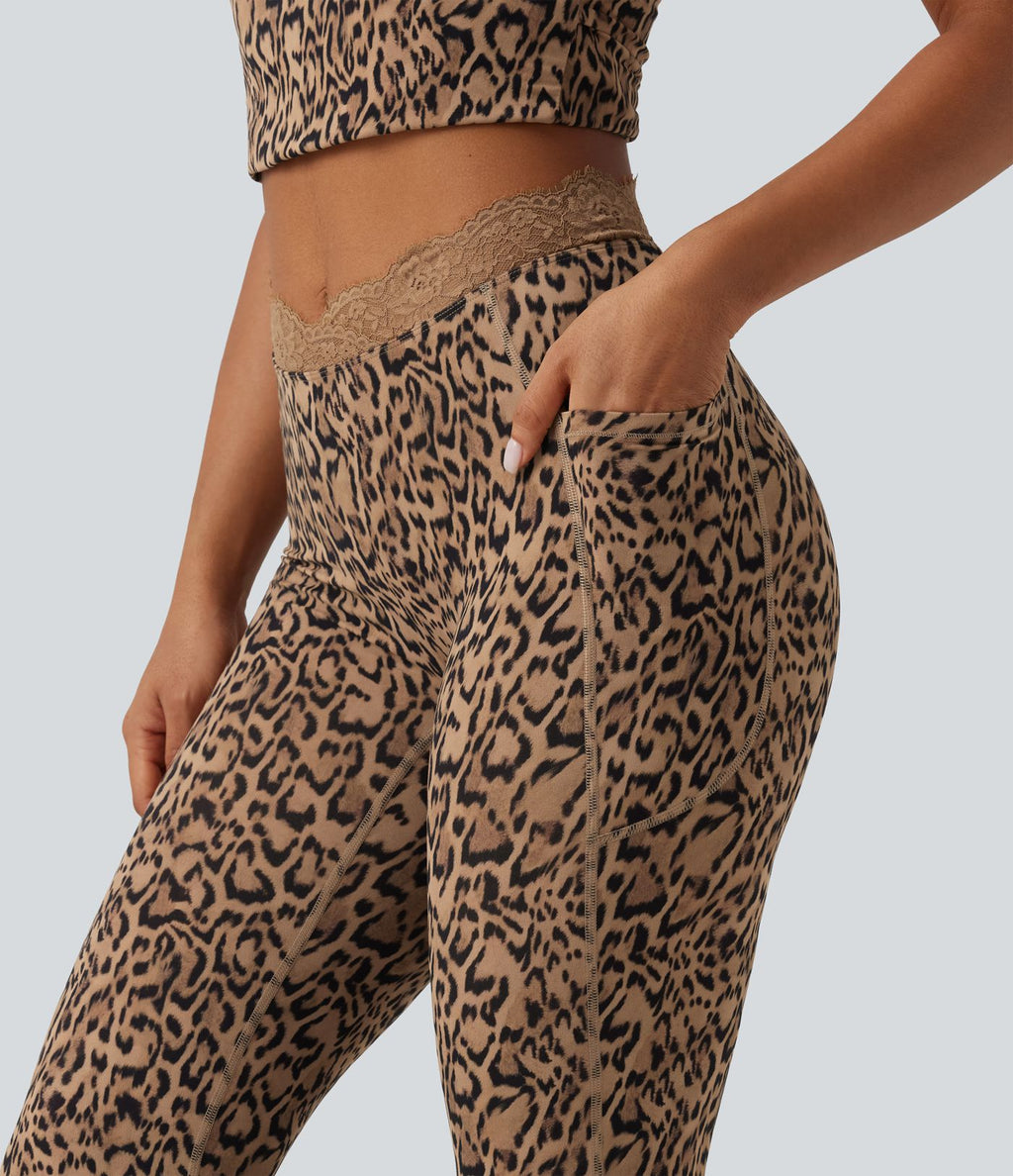 Legging yoga Halara UltraSculpt™ flare taille haute avec ceinture en V imprimé léopard, dentelle contrastée et poches