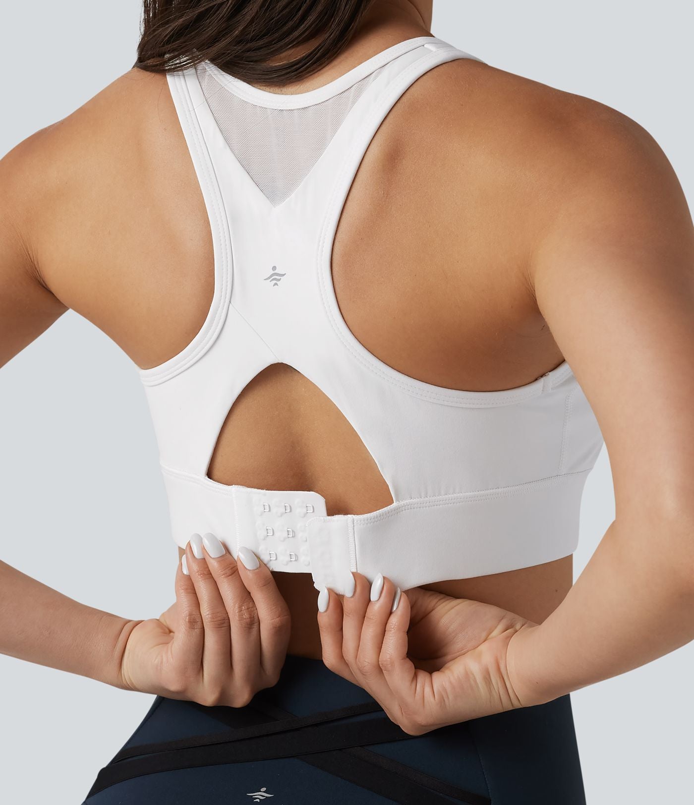 Halara UltraSculpt™ Brassière de sport d'entraînement maintien modéré, dos nageur avec boucle ajustable et mesh respirant