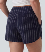 Short rayé grande taille taille haute avec ourlet arrondi et poches