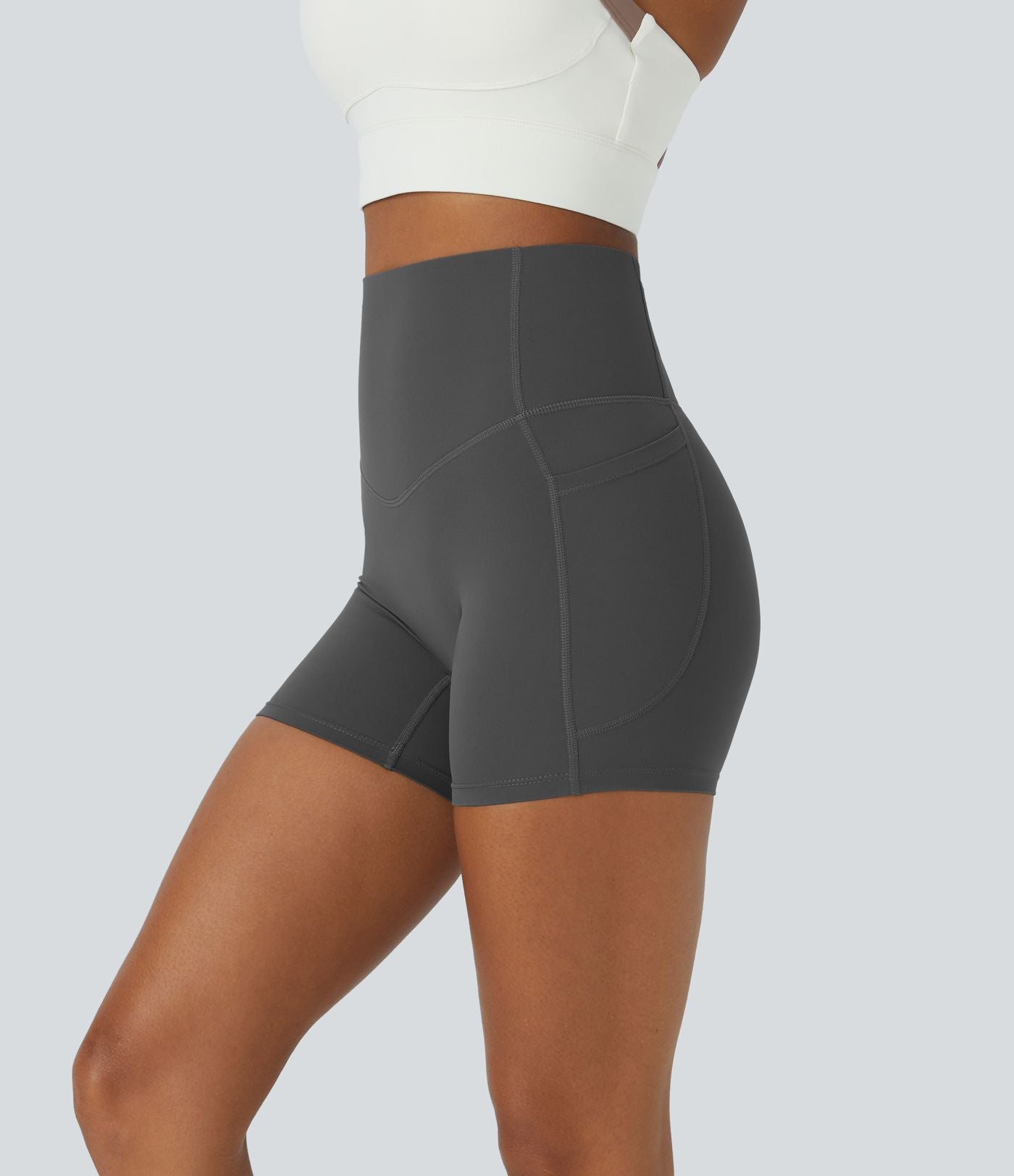 Short cycliste d'entraînement gainant taille haute UltraSculpt™ SoCinched à poches latérales 12,5 cm