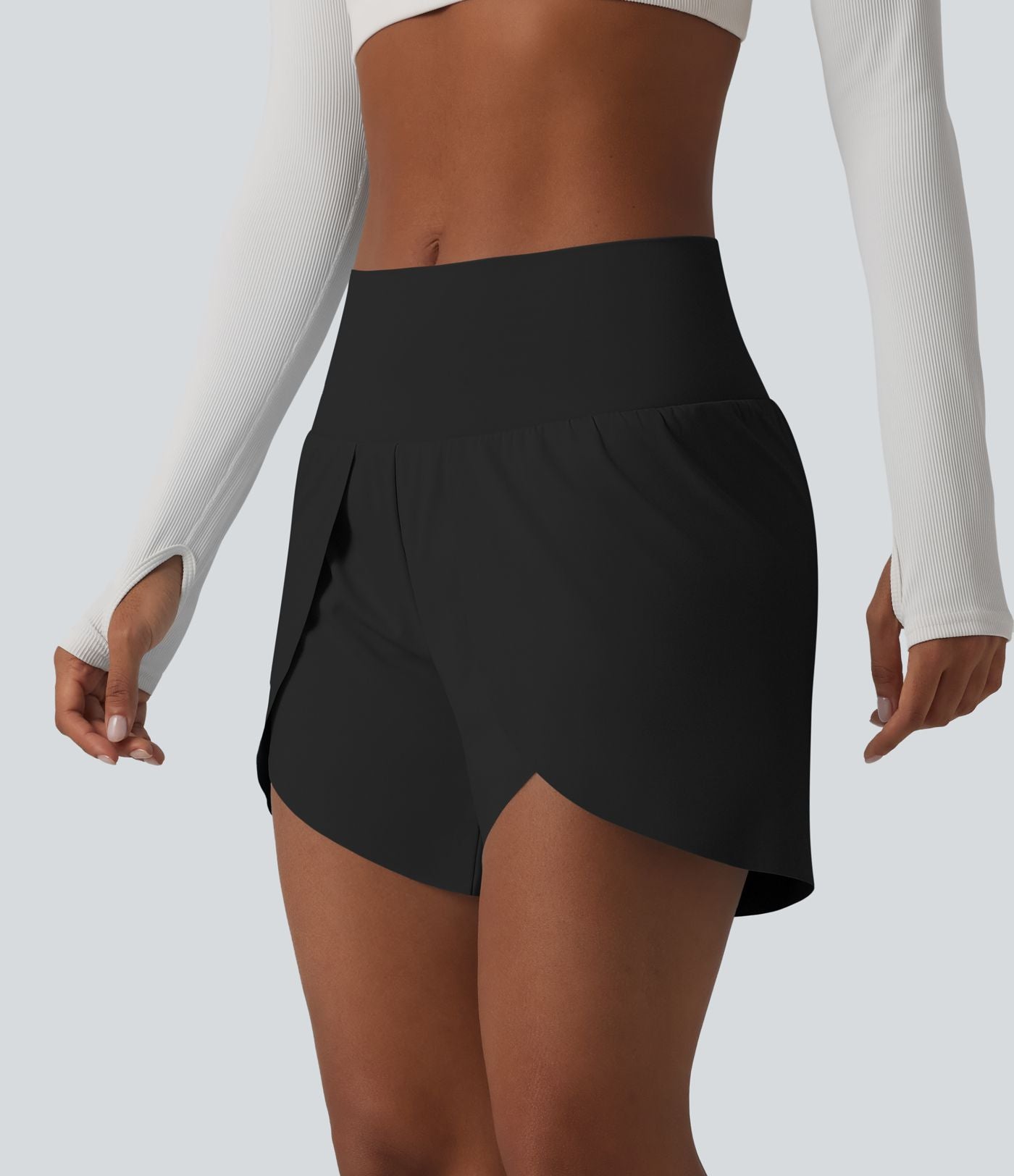 Short de yoga 2-en-1 SoftlyZero™ Airy effet frais InstantCool taille mi-haute 12,5 cm ourlet tulipe avec poches