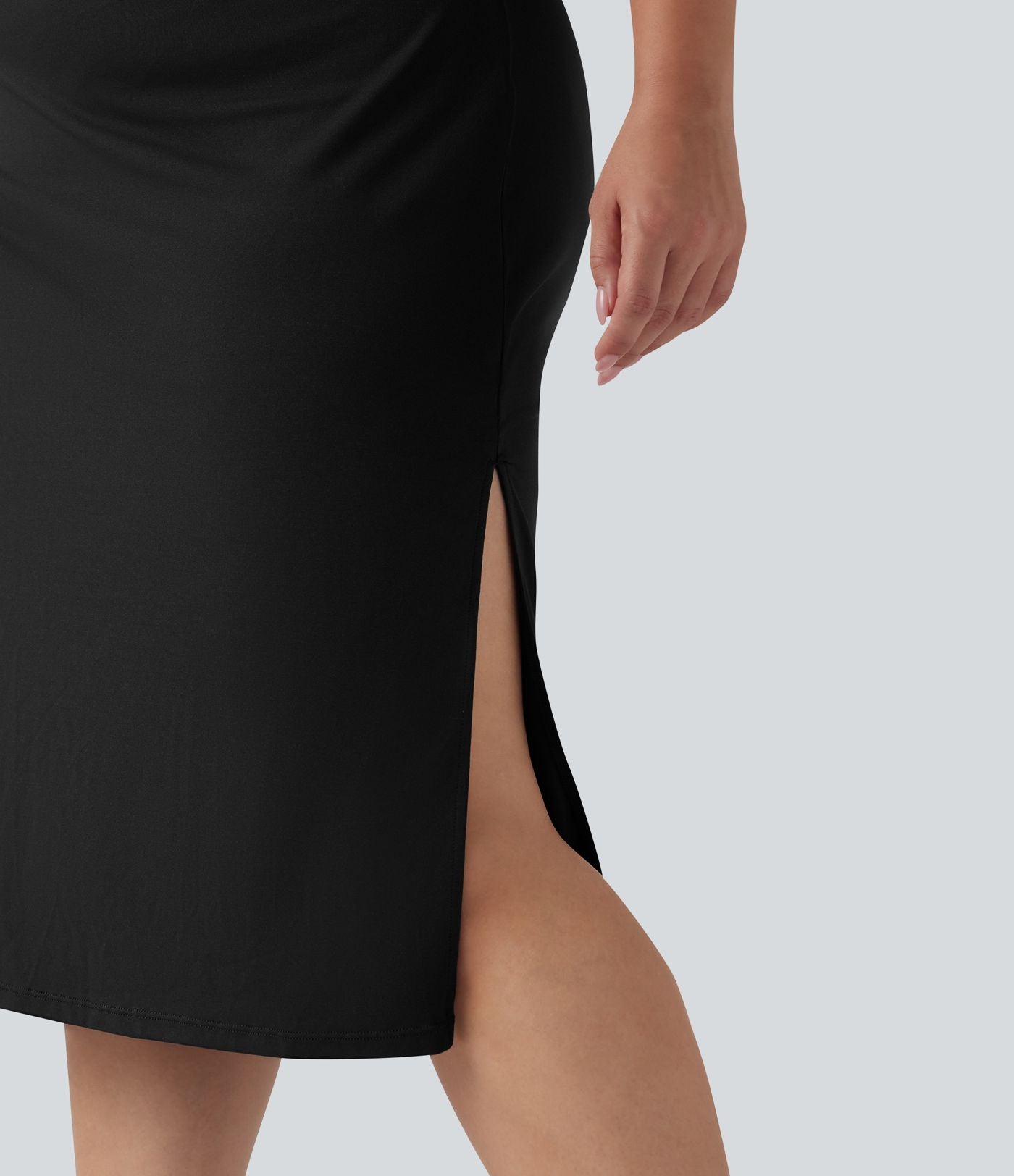 Robe midi grande taille moulante froncée à manches courtes avec fente pour le travail