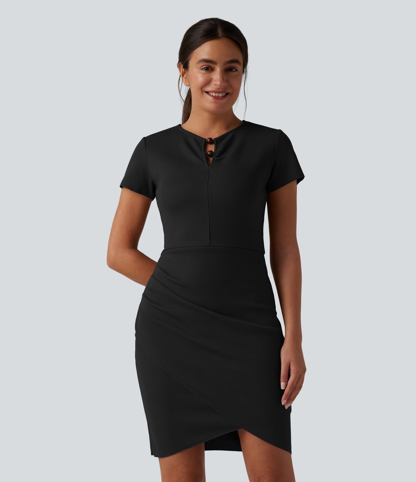 Robe casual mini moulante manches courtes ourlet tulipe