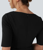Robe tailleur décolleté arrondi manches courtes avec fente